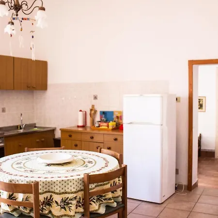 Casa Chessa Vardeu_appartamento In Centro Storico 公寓